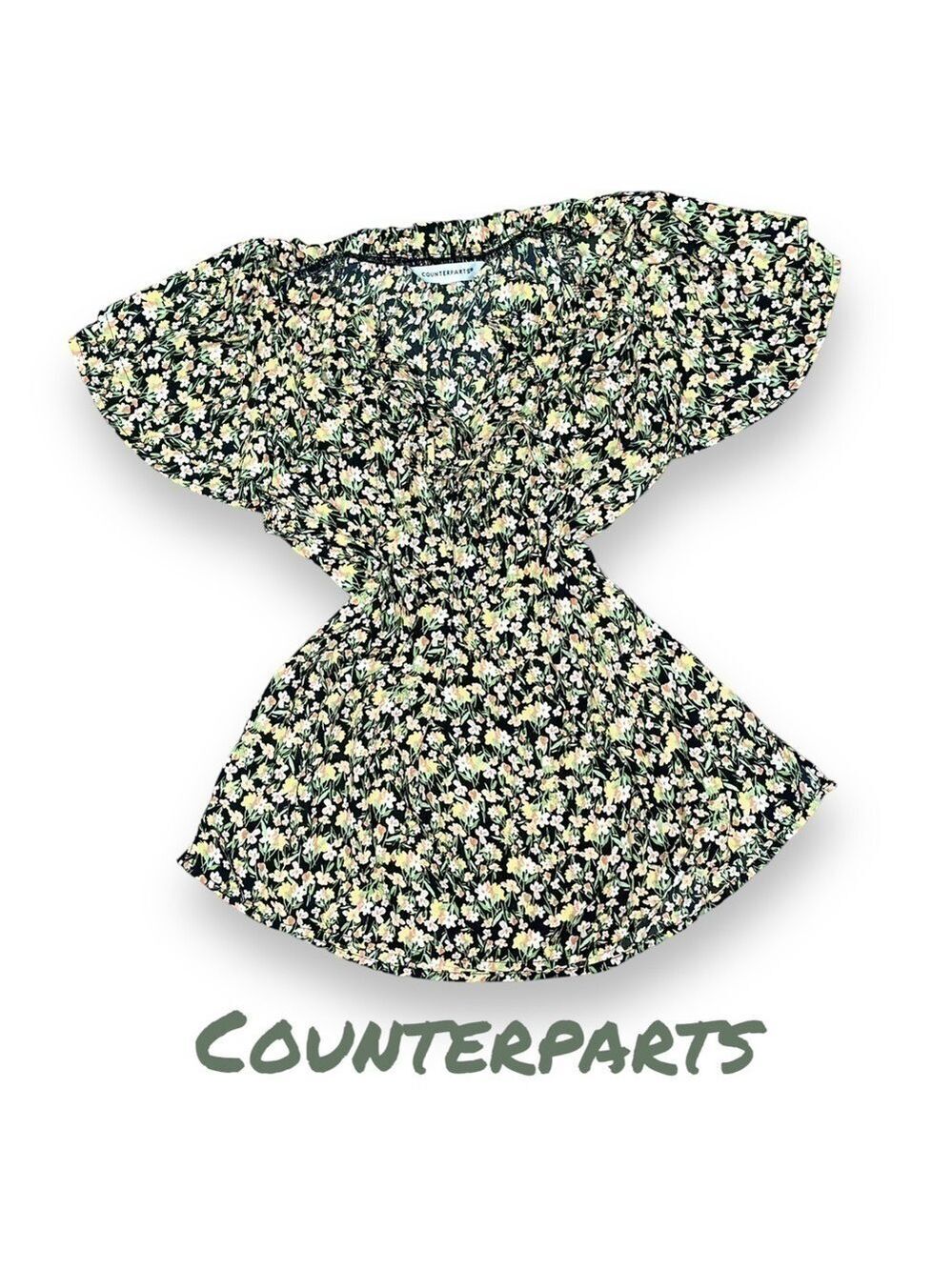 Counterparts women’s floral ruffle blouse - Large